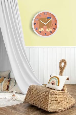 Paten Kayan Sevimli Fil Çocuk Odası Duvar Saati - 35cm - Önü Camlı Beyaz Kasa - Sessiz Mekanizma