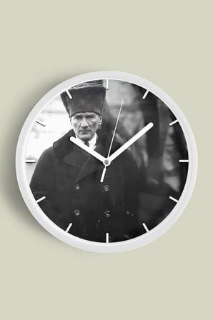 Atatürk Temalı Dekoratif Modern Duvar Saati - 35cm - Önü Camlı Beyaz Kasa - Sessiz Mekanizma
