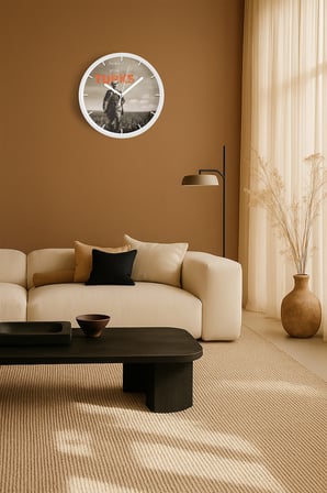 Atatürk Temalı Dekoratif Modern Duvar Saati - 35cm - Önü Camlı Beyaz Kasa - Sessiz Mekanizma