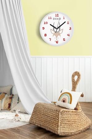 Sevimli Geyik Tasarımlı Çocuk Odası Duvar Saati - 42cm - Önü Camlı Beyaz Kasa - Sessiz Mekanizma