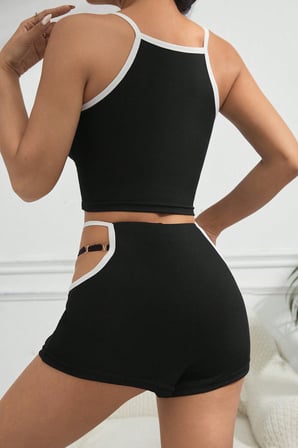 Kadın Siyah Beyaz Şortlu Cut-Out Detaylı Gecelik Takımı