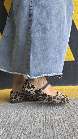Jane Leopar Babet