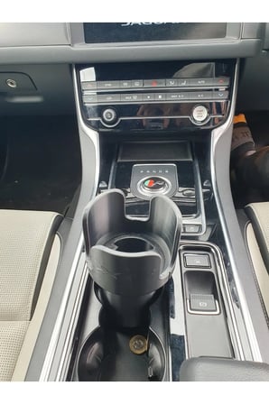 Jaguar XF X260 büyük bardak adaptörü