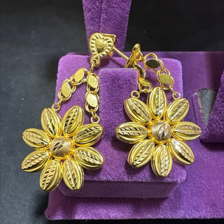 22 Ayar Altın Küpe Papatya Özel Tasarım 3.99gr Kadın Hediye Paksoy Kuyumculuk