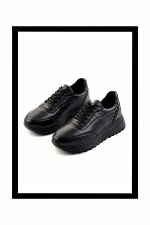 Siyah Hakiki Deri Kadın Sneaker K01037201003