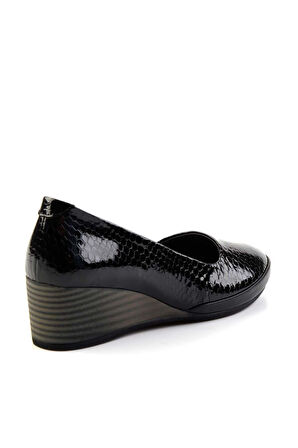 Siyah Yılan Hakiki Deri Kadın Casual Ayakkabı K01056041007