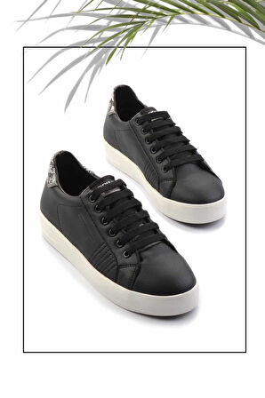 Siyah Bej Yılan Baskı Hakiki Deri Kadın Sneaker K01102100103