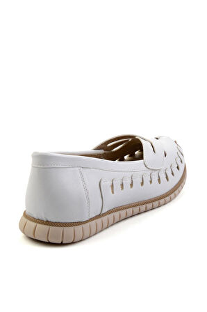 Beyaz Leather Kadın Babet K01140005103