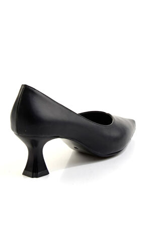 Siyah  Kadın Klasik Topuklu Ayakkabı K01213035409