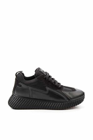 Siyah  Kadın Sneaker K01228082509