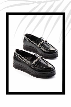 Siyah Kırışık Rugan  Kadın Loafer Ayakkabı K01311410008