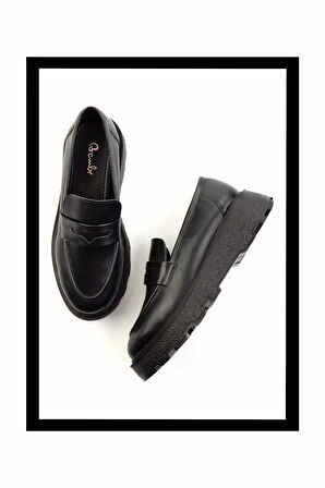 Siyah  Kadın Loafer Ayakkabı K01327241009