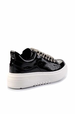 Siyah Kırışık Rugan  Kadın Sneaker K01345116008