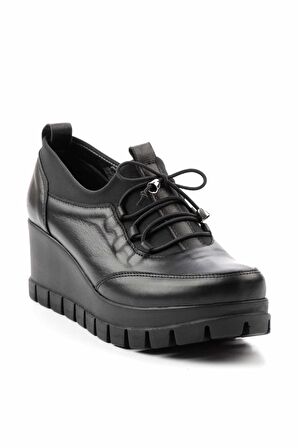 Siyah  Kadın Casual Ayakkabı K01413055009