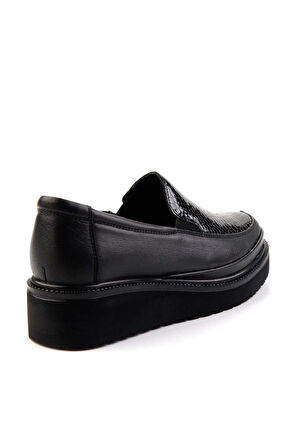 Siyah Siyah Yılan Hakiki Deri Kadın Loafer Ayakkabı K01466030003