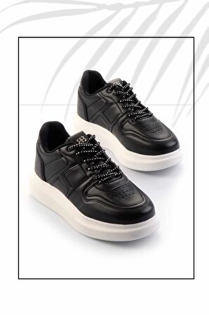 Siyah Beyaz  Kadın Sneaker K01478103309