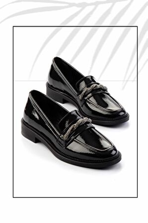 Siyah Kırışık Rugan  Kadın Loafer Ayakkabı K01474000808