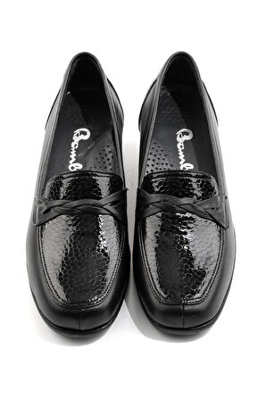 Siyah Hakiki Deri Kadın Dolgu Topuklu Ayakkabı K01531254103