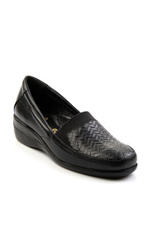 Siyah Hakiki Deri Kadın Dolgu Topuklu Ayakkabı K01531251303