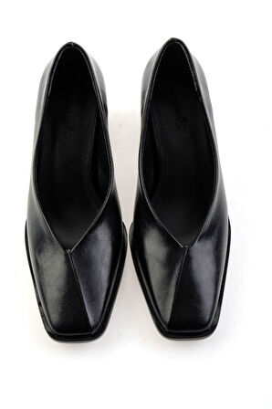 Siyah  Kadın Klasik Topuklu Ayakkabı K01565015742