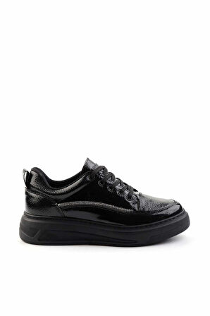 Siyah Kırışık Rugan  Kadın Sneaker K01566004608