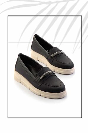Siyah  Kadın Loafer Ayakkabı K01621060509