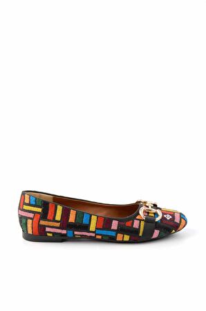 Bambi Siyah Nakisli  Kadın Loafer Ayakkabi K01641167082