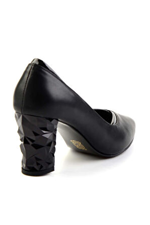 Siyah Siyah  Kadın Klasik Topuklu Ayakkabı K01674230009
