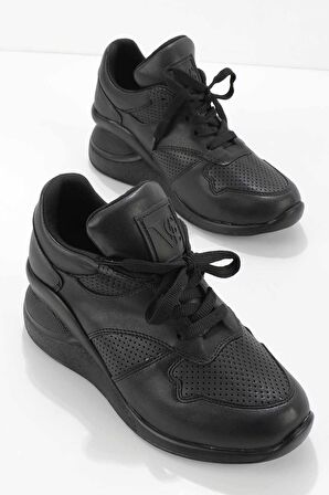 Bambi Siyah  Kadın Sneaker K01703084309