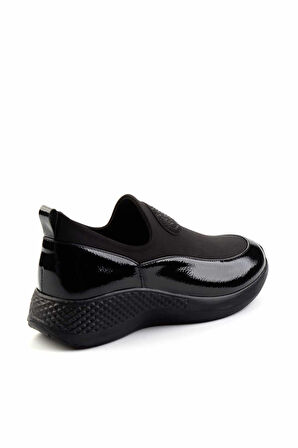 Siyah Kırışık Rugan  Kadın Casual Ayakkabı K01724105008