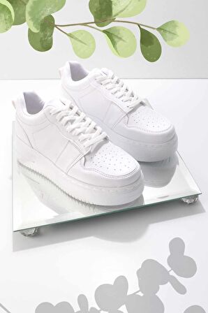 Bambi Beyaz  Kadın Sneaker K01836001309