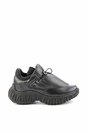 Bambi Siyah  Kadın Sneaker K01969051309