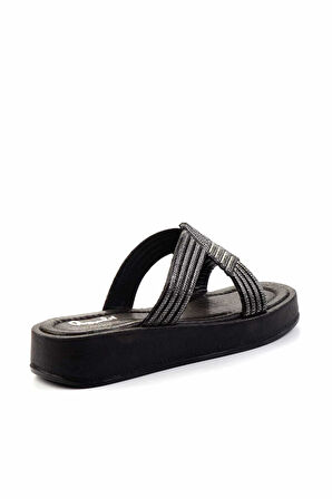 Parlak Siyah  Kadın Terlik K04156011236