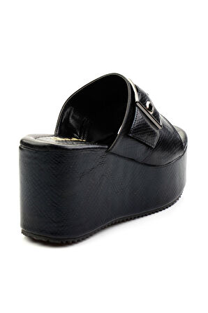 Siyah  Kadın Terlik K04209230007