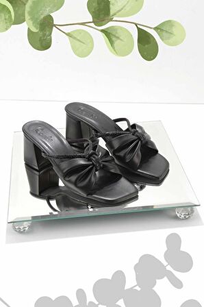 Bambi Siyah  Kadın Terlik K04233000209