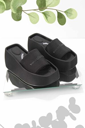 Bambi Siyah Kumas  Kadın Terlik K04321038204