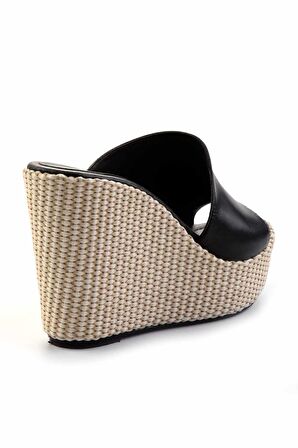 Siyah Hakiki Deri Kadın Terlik K04480091003