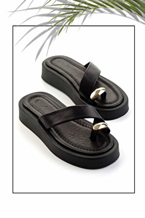 Siyah Altın Hakiki Deri Kadın Terlik K04826600003