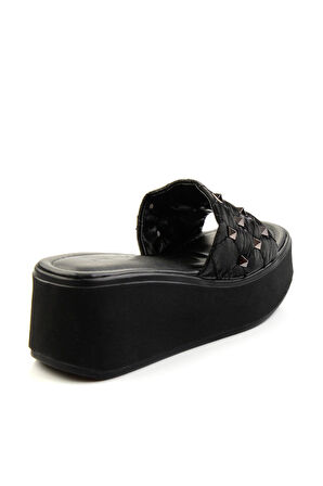 Siyah  Kadın Terlik K04869013009