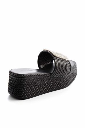 Bambi Siyah Hasir  Kadın Terlik K04862501228