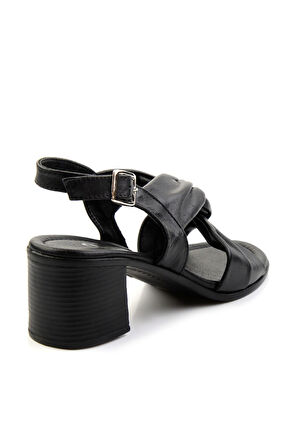 Siyah Hakiki Deri Kadın Sandalet K05040030003