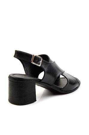 Siyah Hakiki Deri Kadın Sandalet K05040030103