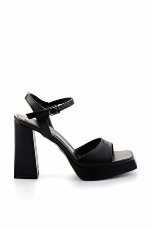 Siyah  Kadın Klasik Topuklu Ayakkabı K05225035609