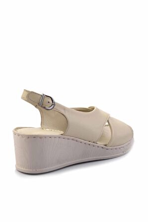 Bej Hakiki Deri Kadın Dolgu Topuklu Ayakkabı K05466057003