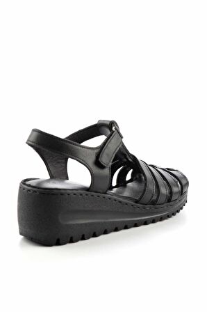 Siyah Hakiki Deri Kadın Sandalet K05714360103