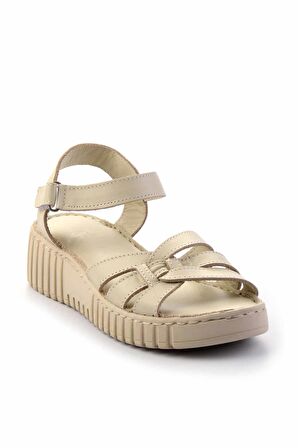 Bej Hakiki Deri Kadın Sandalet K05763092603