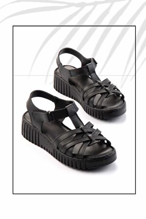 Siyah Hakiki Deri Kadın Sandalet K05763092803