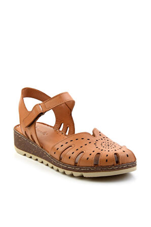 Taba Leather Kadın Sandalet K05907120403