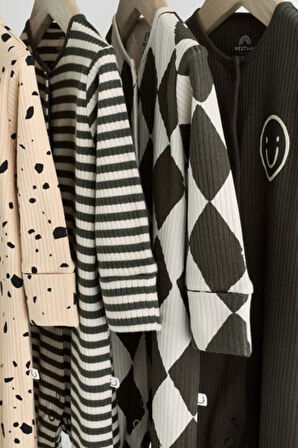 Next Baby % 100 Pamuklu Siyah Krem Şekiller 4'lü Tulum Set