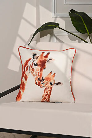 Savanna Love Zürafa İllüstrasyonlu Kırlent Kılıfı – 43x43cm